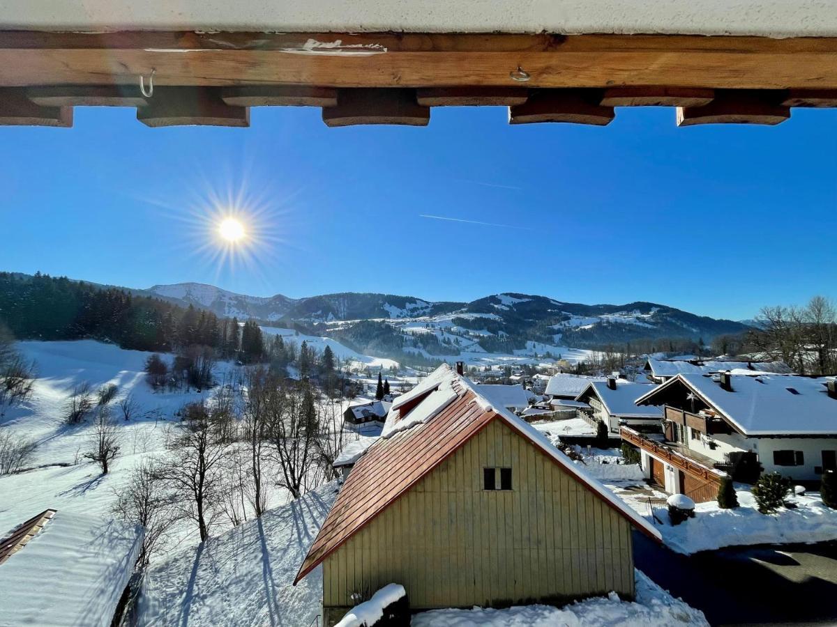 Alpenliebe-Mit Bergblick Lägenhet Oberstaufen Exteriör bild